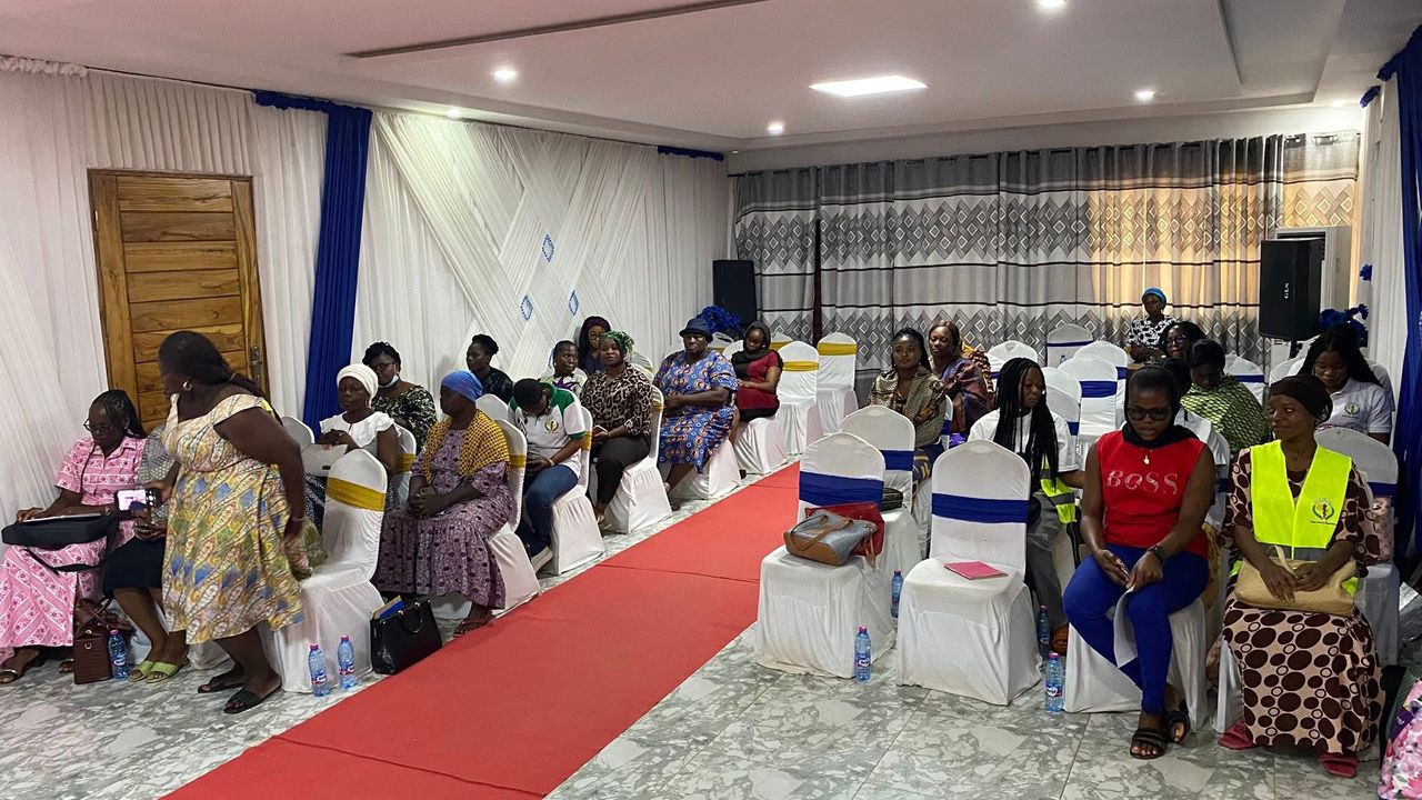 séance de sensibilisation dédiée à la lutte contre les cancers féminins